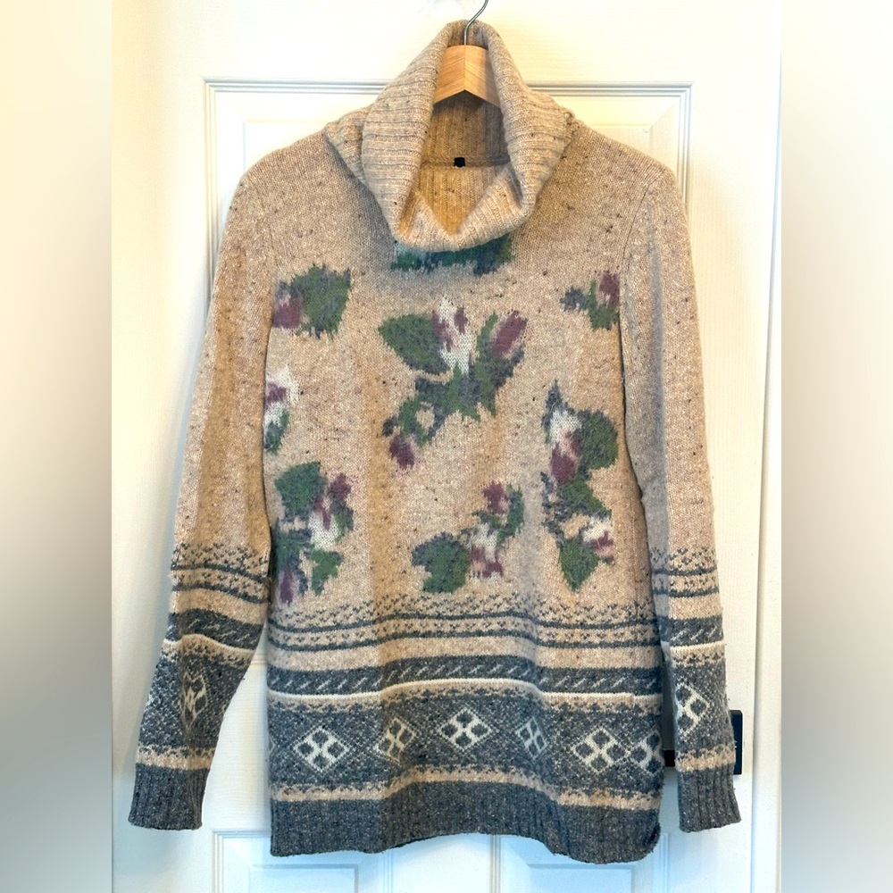 Benetton wool mid-length sweater